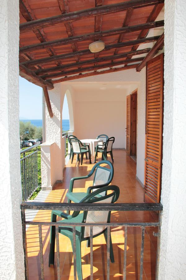 Residence L'Uliveto Gioiosa Marea Exterior foto